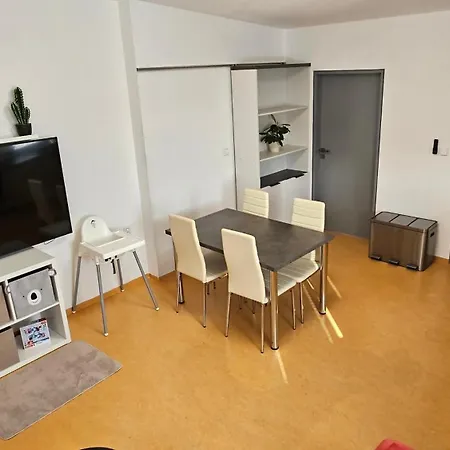 Wow Eu - Cozy And Practical 公寓 Nebovidy