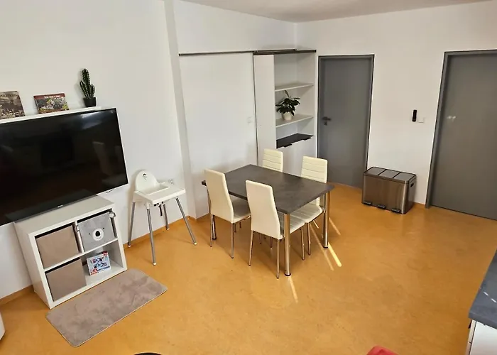 Wow Eu - Cozy And Practical アパート Nebovidy